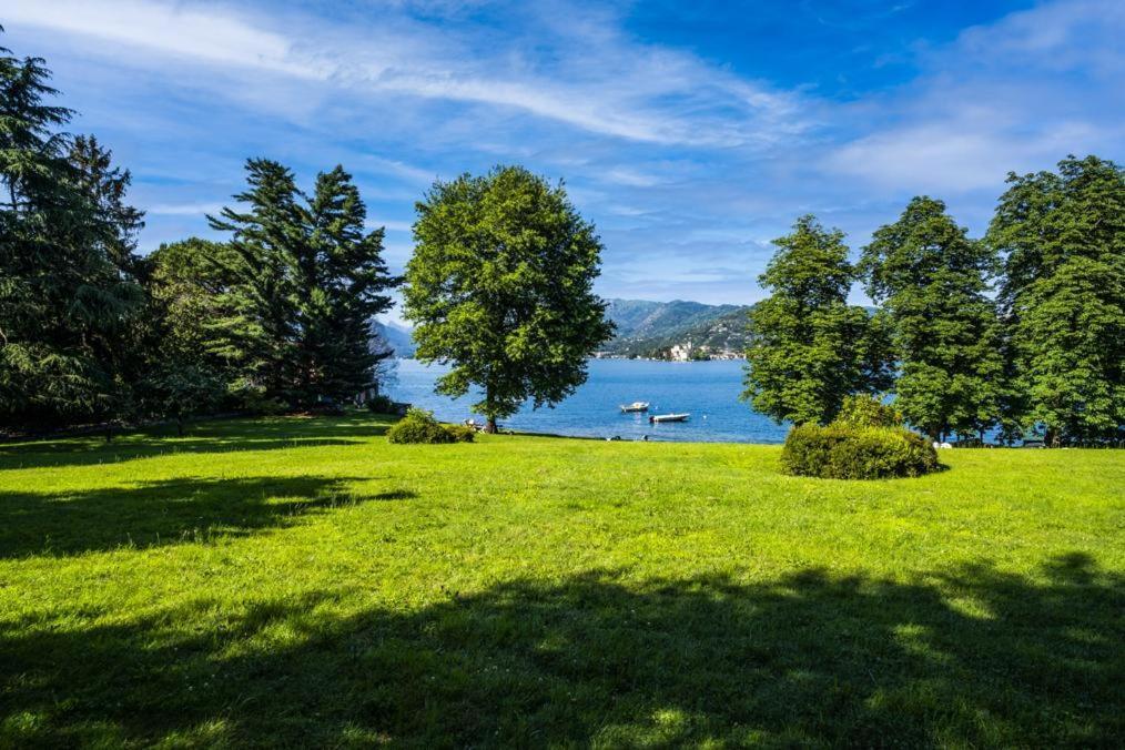 Residenza Al Lago San Maurizio D'opaglio Exteriör bild